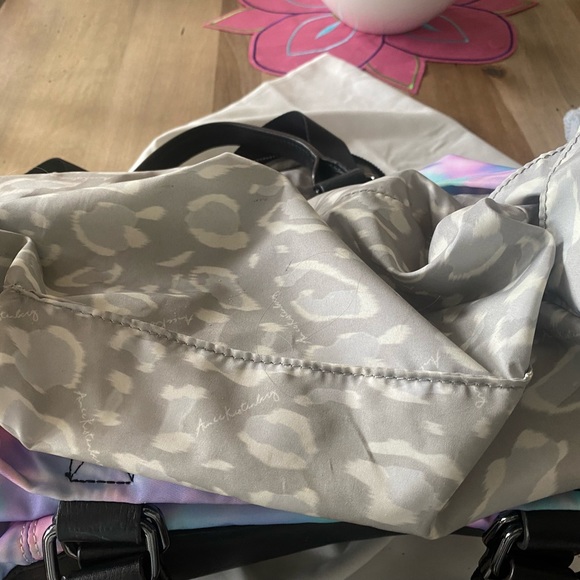 Gorgeous Amee Kestenberg tie dye bag. EUC - Picture 8 of 12